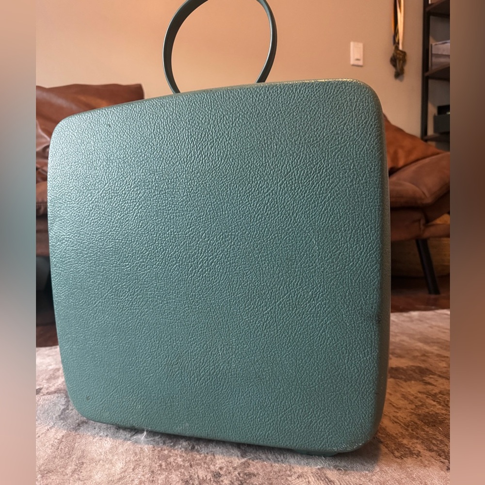 Vintage 1960’s Teal Royal Traveller Carry on Luggage